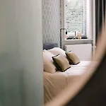 Appartement Stadsvilla Met Tuin, Luxury Hendrik *