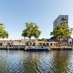 Stadsvilla Met Tuin, Luxury Hendrik Appartement