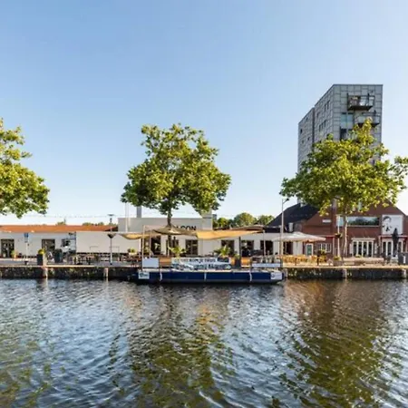 Garden View Center Hendrik شقة