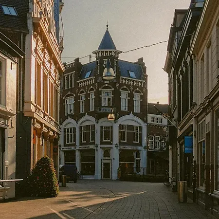 Апартаменты Garden View Center Hendrik *